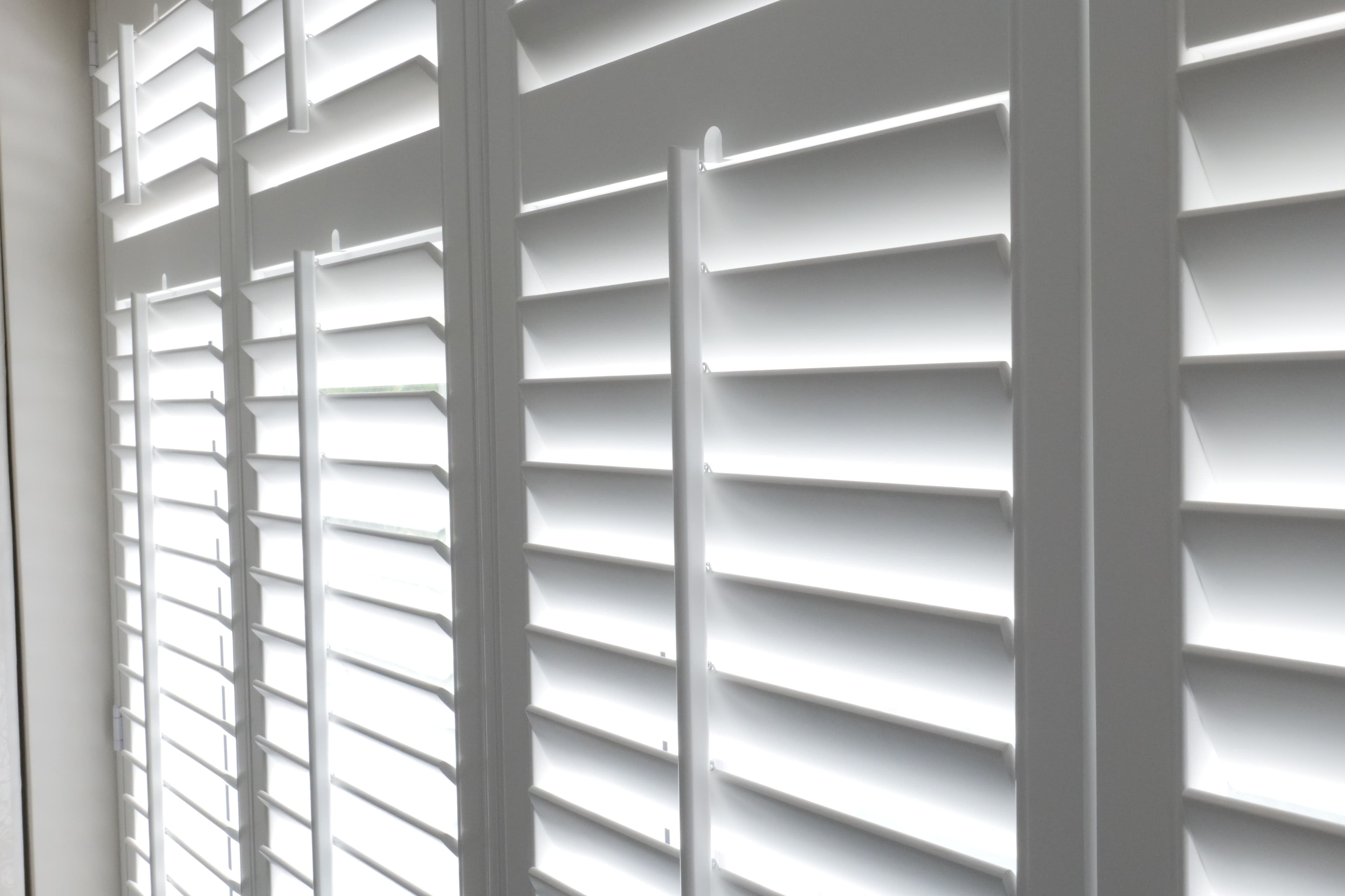 Classic shutter with Centre Rod tilt